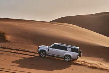 Land Rover Defender 130 2022 6