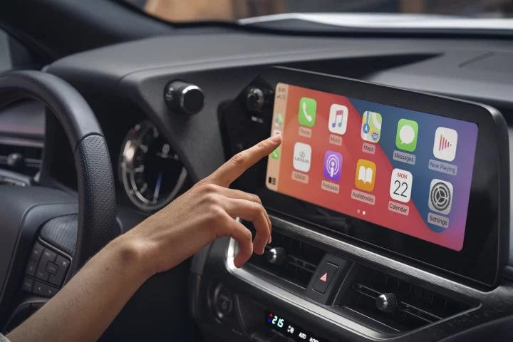 Lexus Ux 250h 2023 17 Interior Sistema Multimedia Apple Carplay