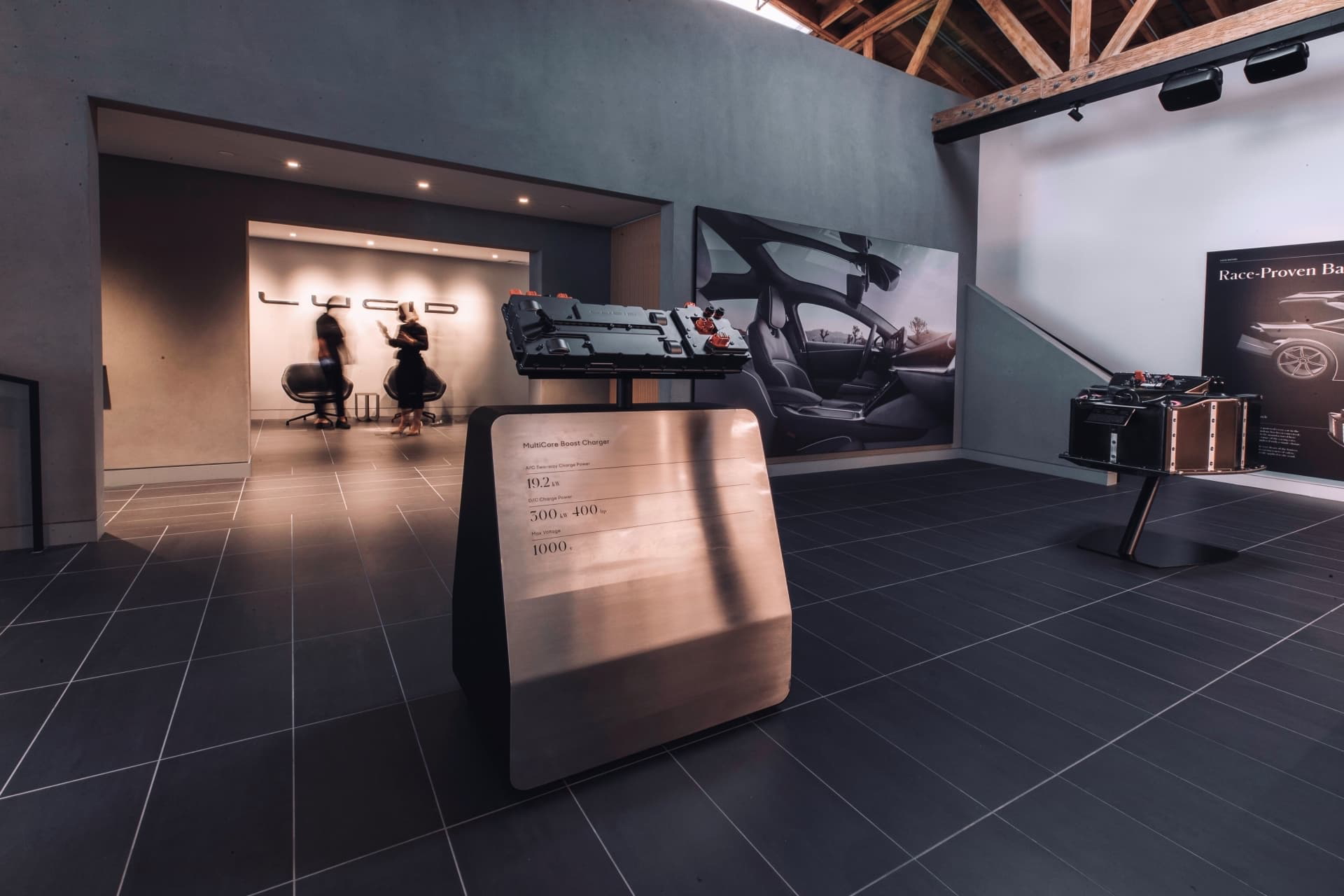Lucid Air 2022 112