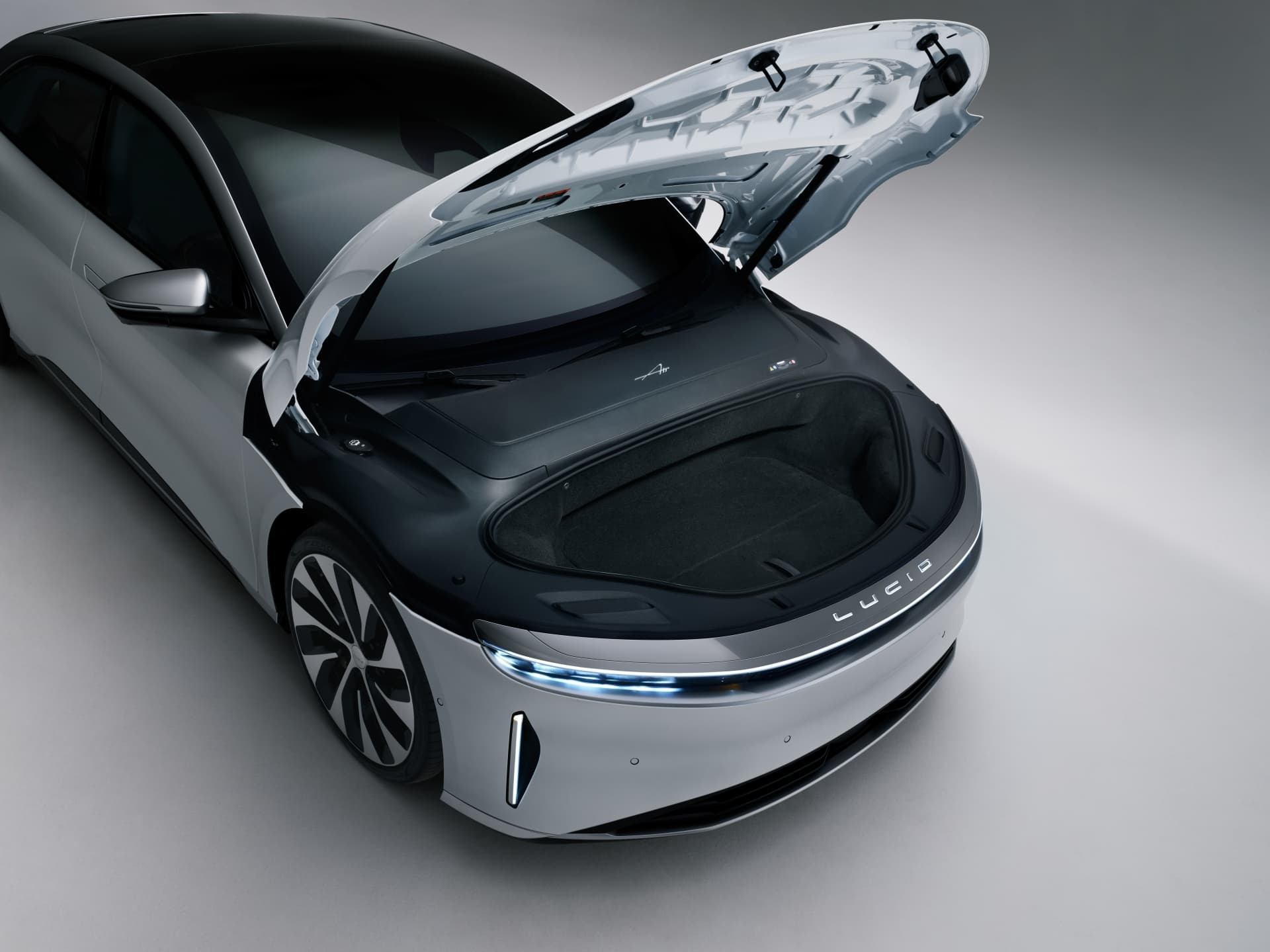 Lucid Air 2022 31