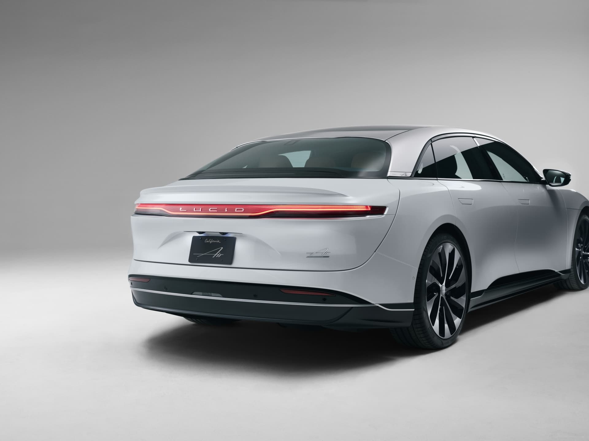 Lucid Air 2022 34
