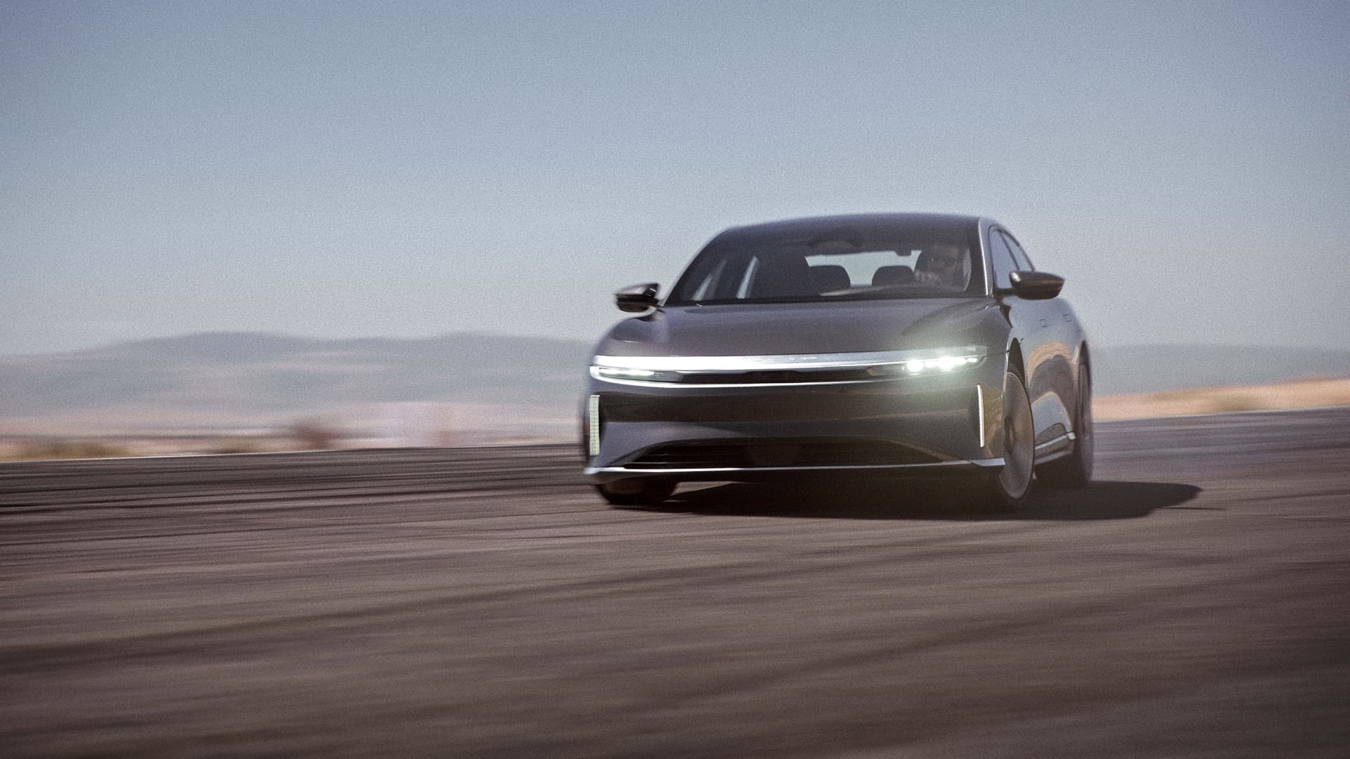 Lucid Air 2022 48