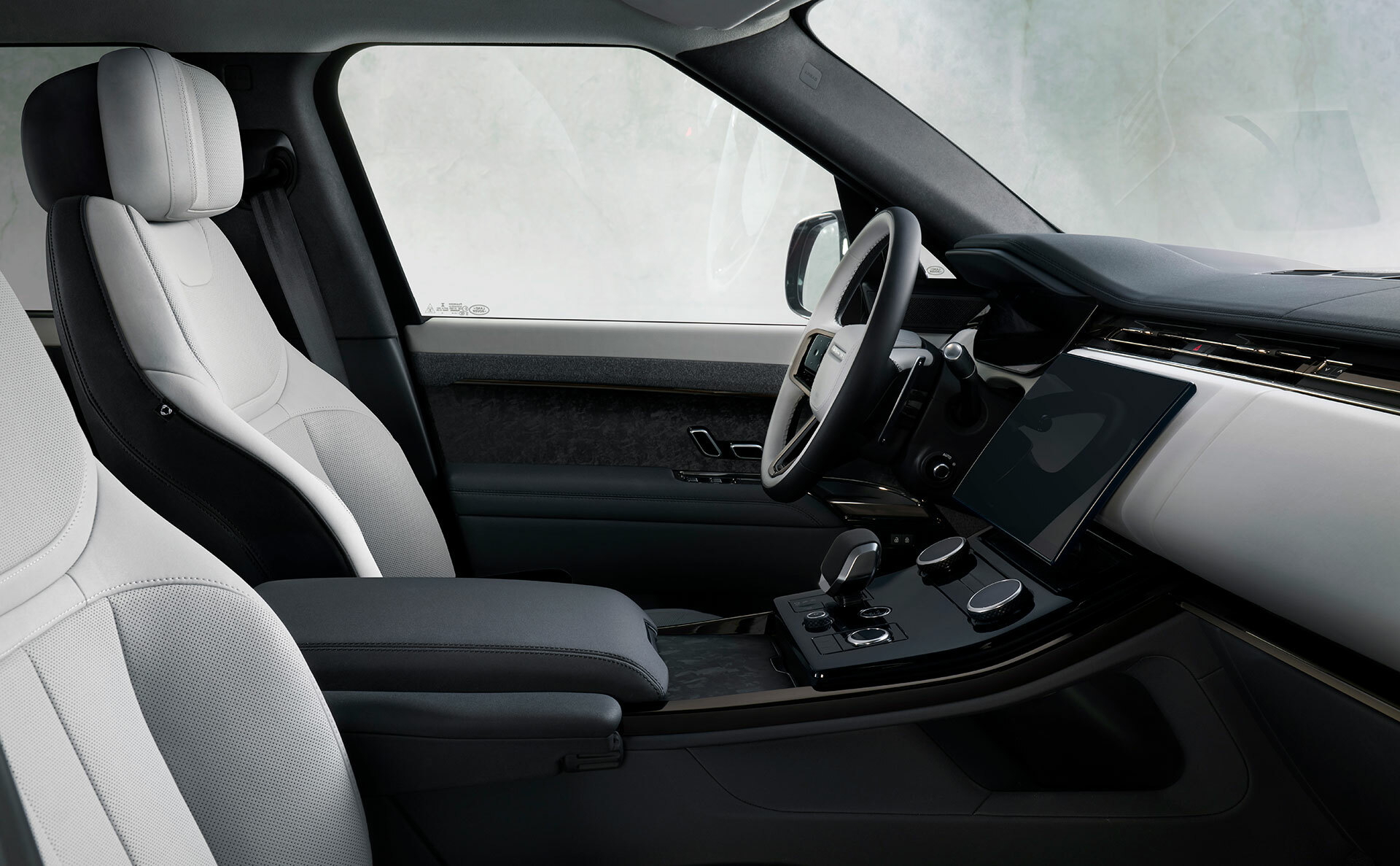Range Rover Sport 2023 Interior 04