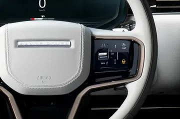 Range Rover Sport 2023 Interior 09 Volante