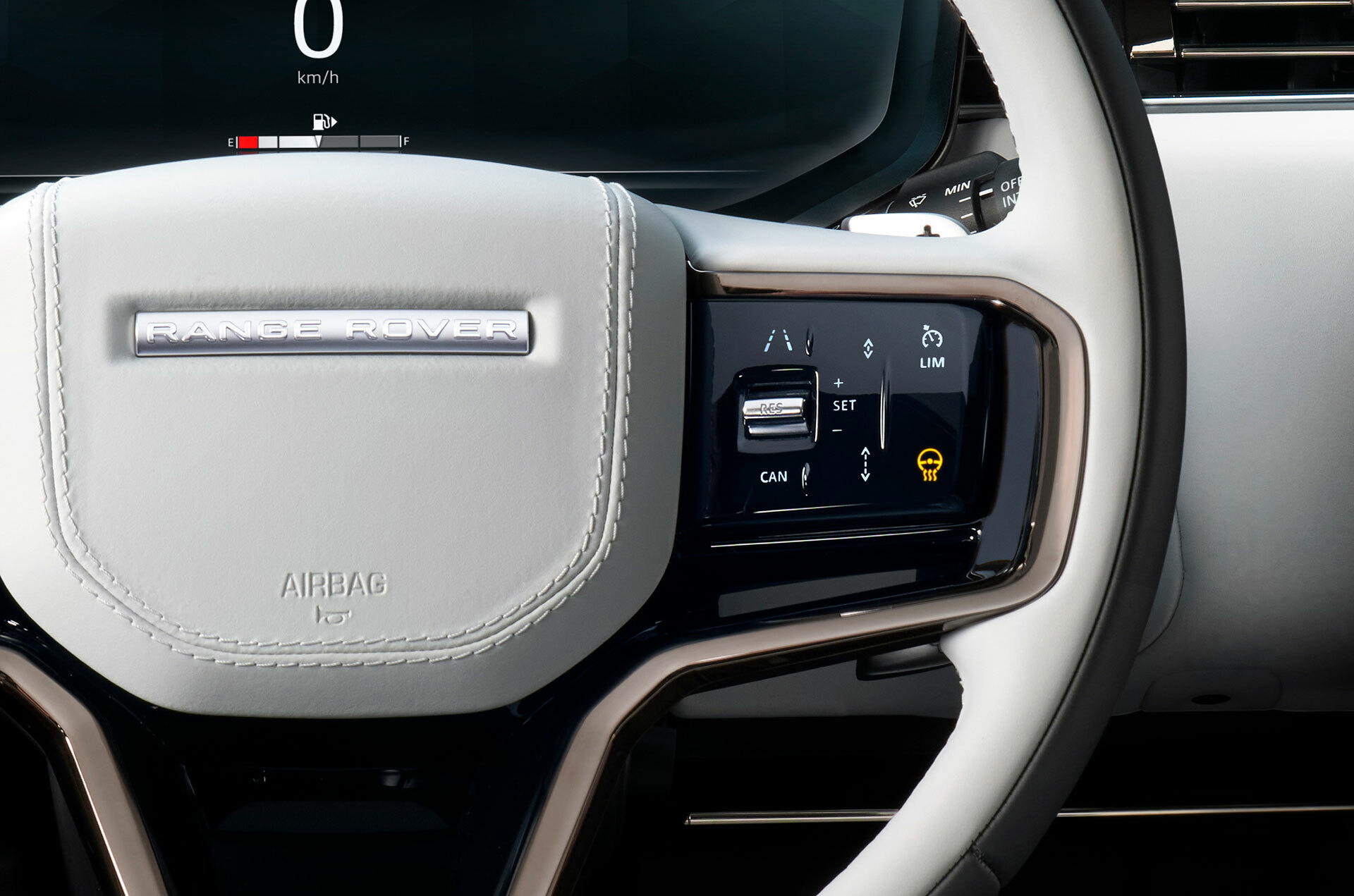 Range Rover Sport 2023 Interior 09 Volante