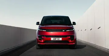 Range Rover Sport 2023 Trasera Rojo 04