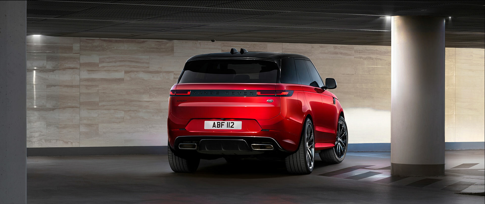 Range Rover Sport 2023 Trasera Rojo 05