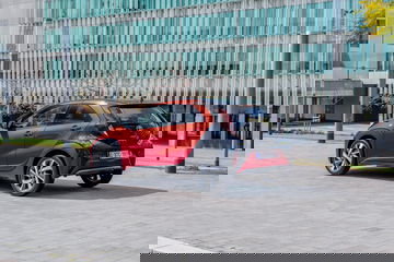 Toyota Aygo X Cross Red Chili Parado 10
