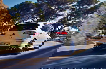 Volkswagen Golf R 20 Aniversario 2022 02