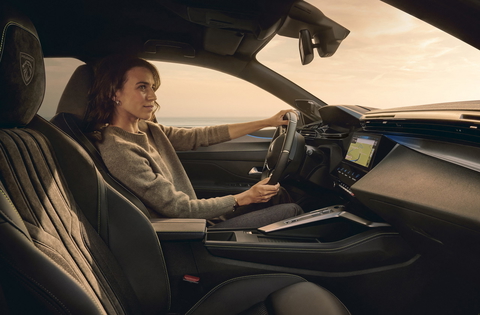 PEUGEOT_E408-interior (15)