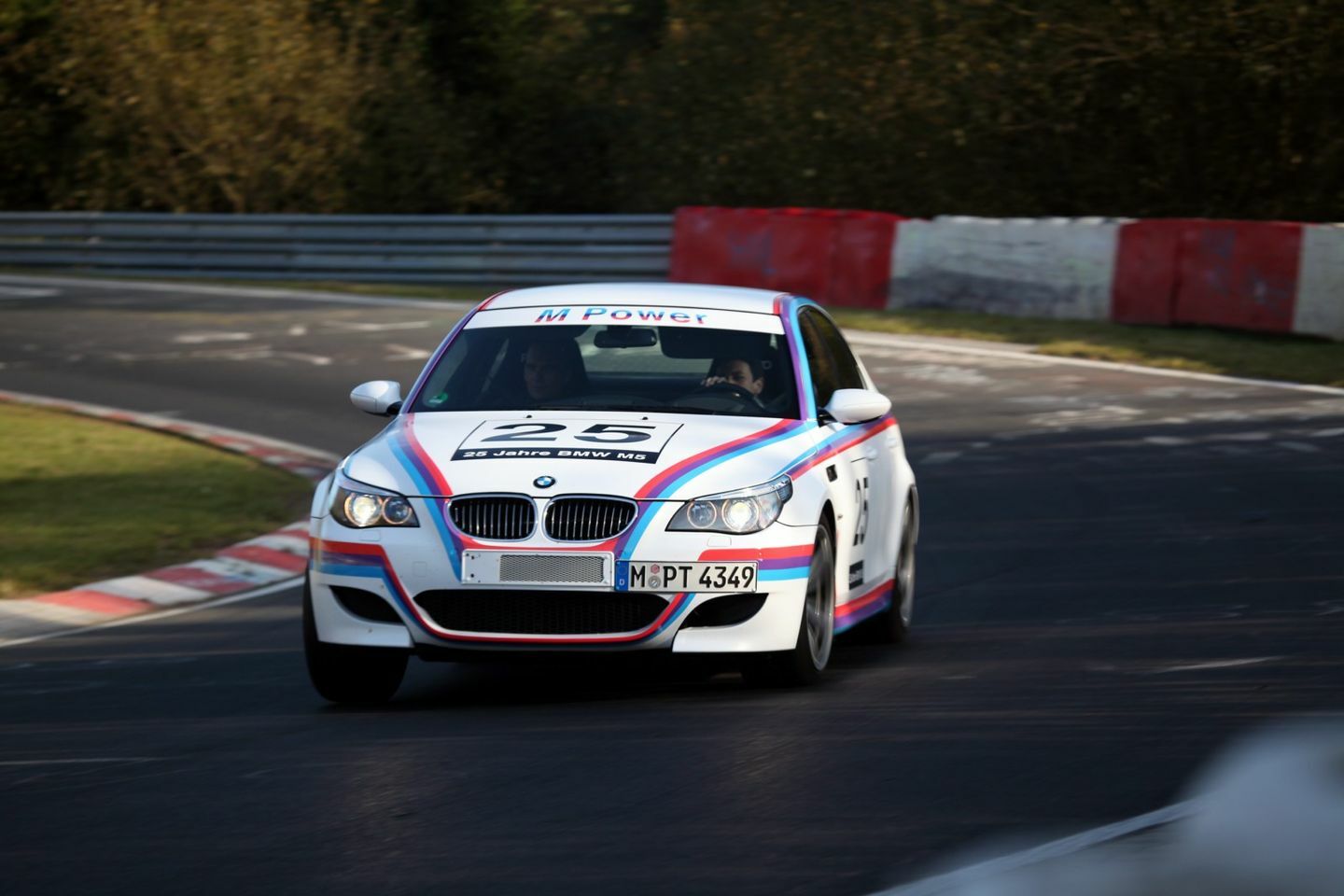 Bmw M5 Csl 8