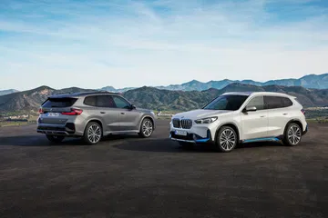 Vista lateral del BMW X1 realzando su diseño aerodinámico