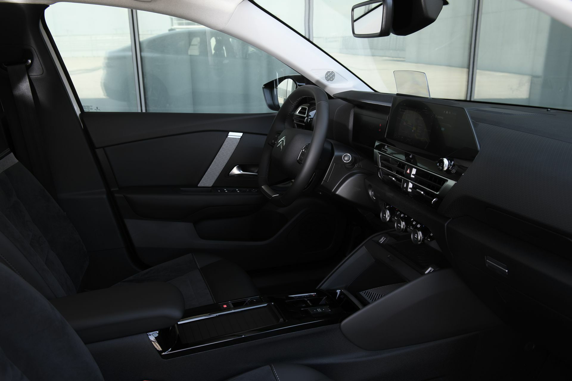 Citroen C4 X 2023 32