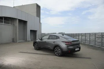 Citroen C4 X 2023 4