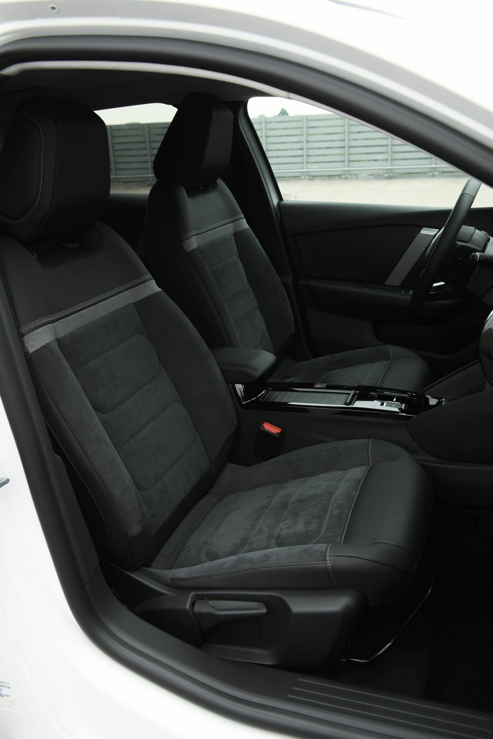 Citroen C4 X 2023 44