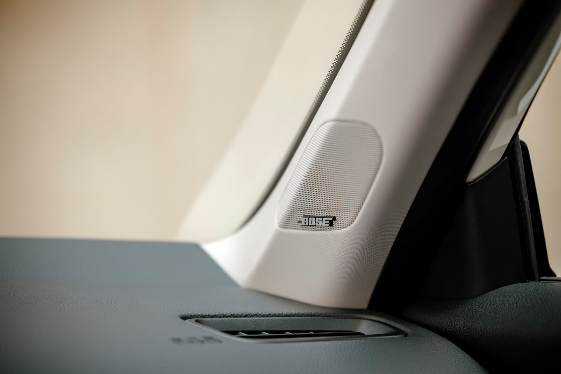 Vista del sistema de audio premium en Honda Civic