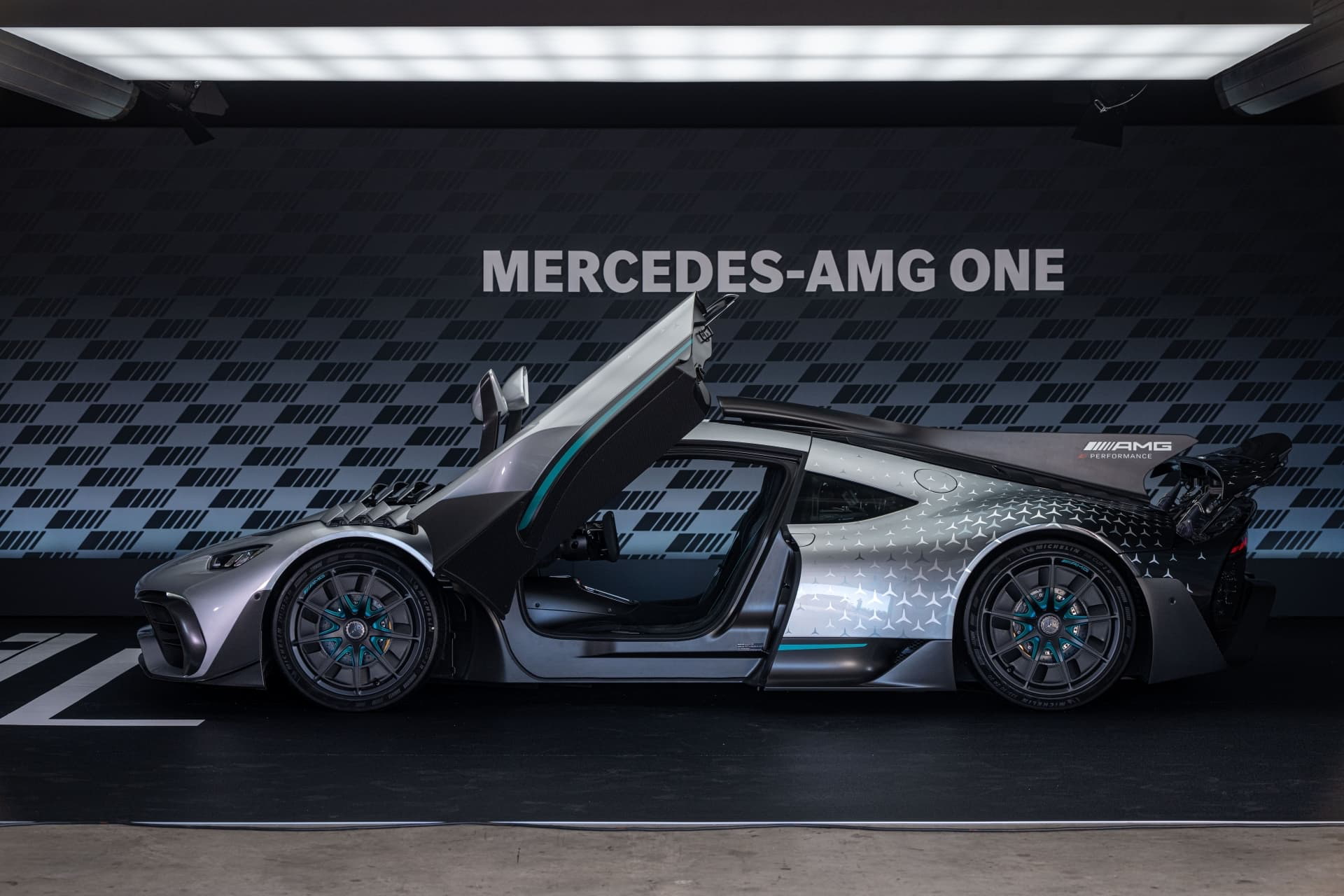 Mercedes Amg One 2023 12