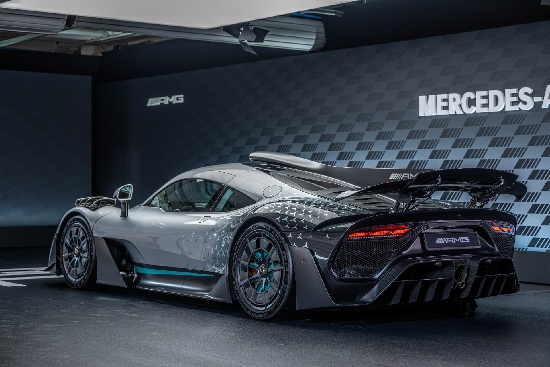Mercedes Amg One 2023 16