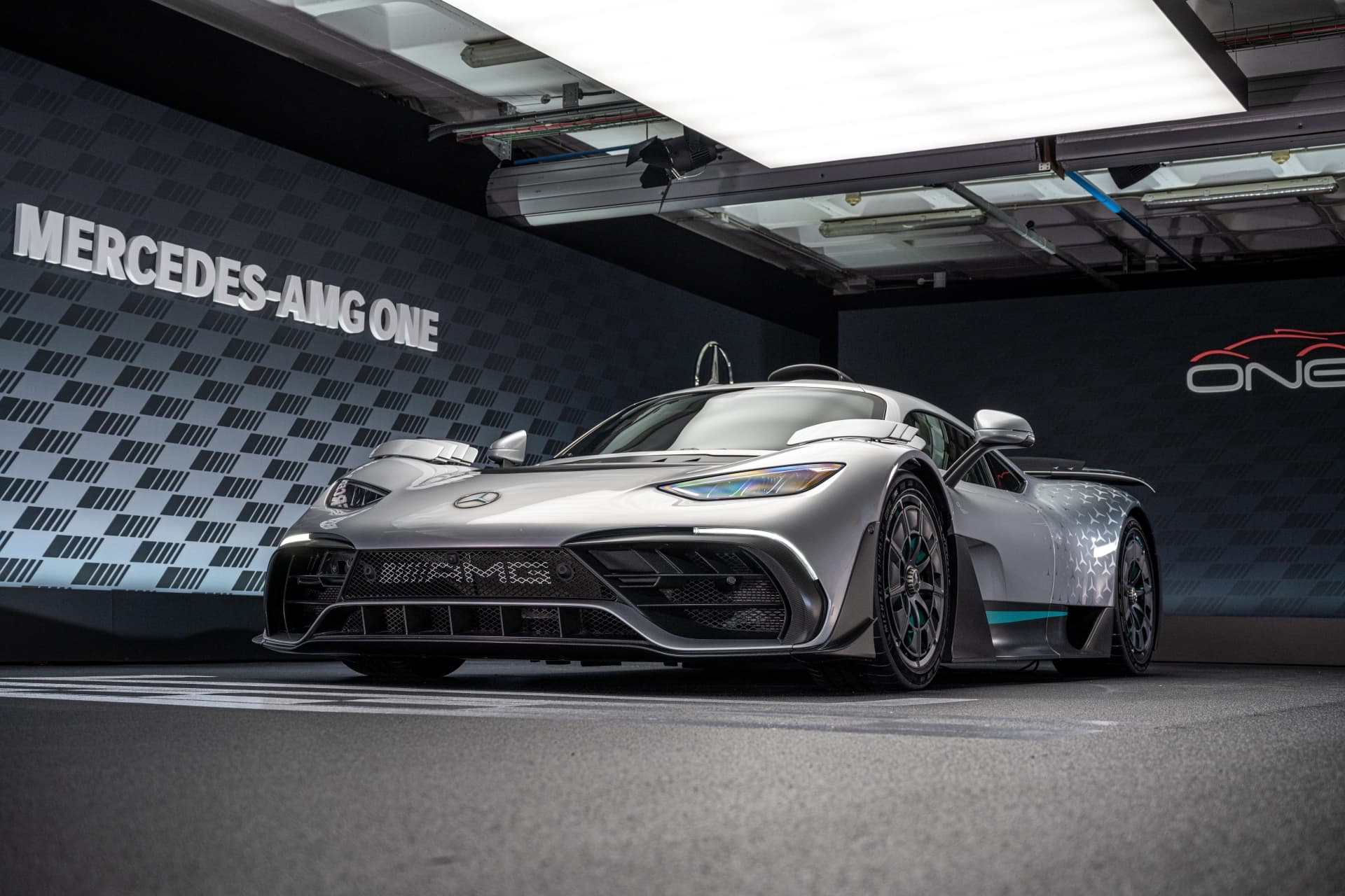 Mercedes Amg One 2023 24