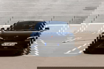 Mobilize Limo Renault 03