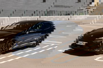 Mobilize Limo Renault 04
