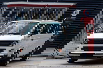 Porsche B32 01