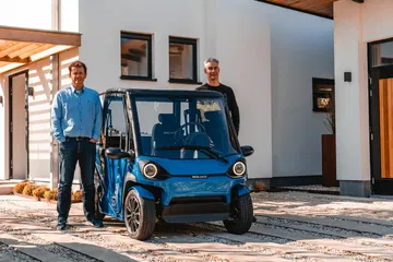 Solar City Squad Car 64