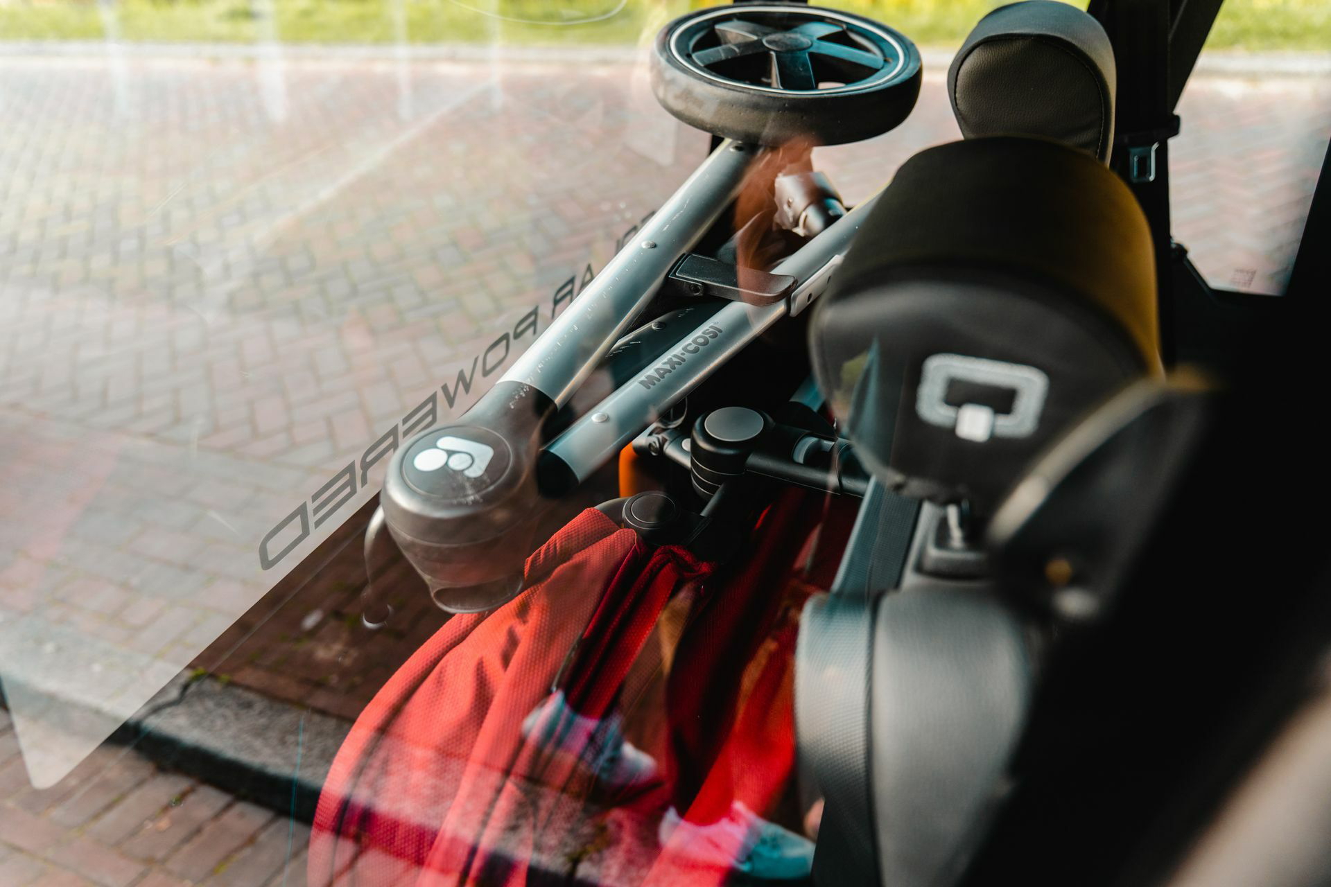 Solar City Squad Car 65