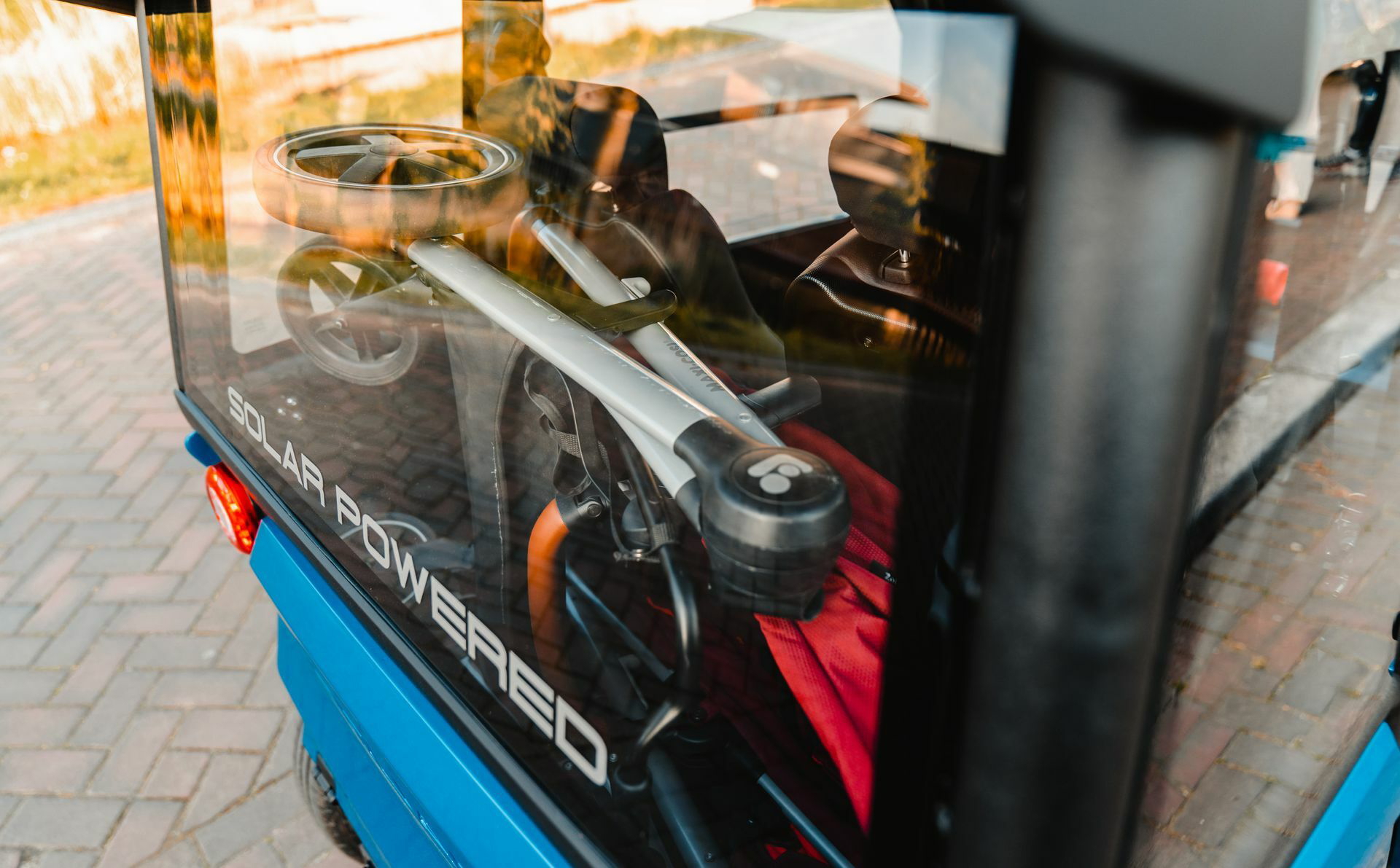 Solar City Squad Car 67