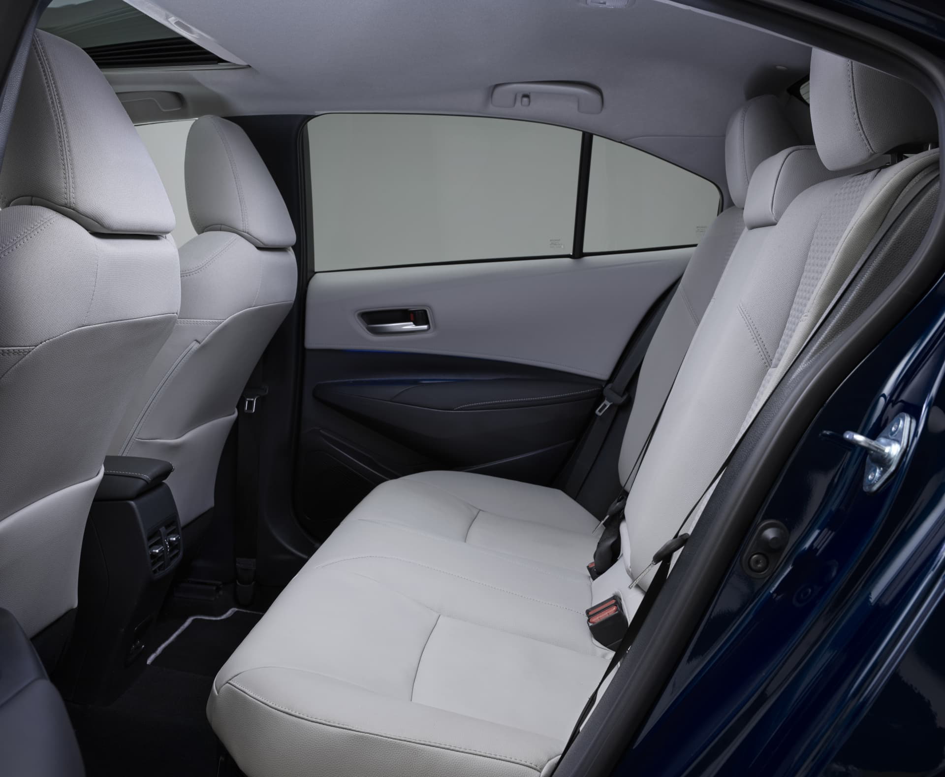 Toyota Corolla 2023 Sedan 18