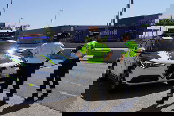 Dgt Dos Nuevos Coches Radares Moviles 01