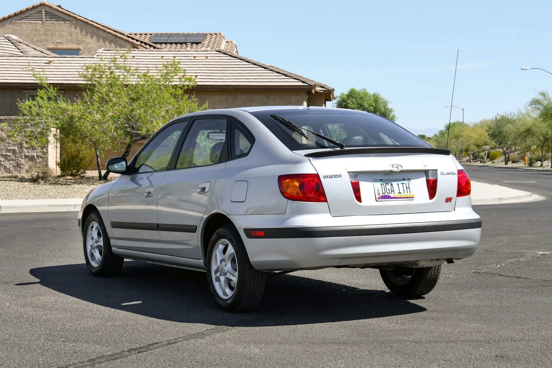 Hyundai Elantra Pocos Km 5