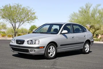 Hyundai Elantra Pocos Km 7