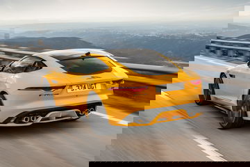Jaguar F Type 2022 38