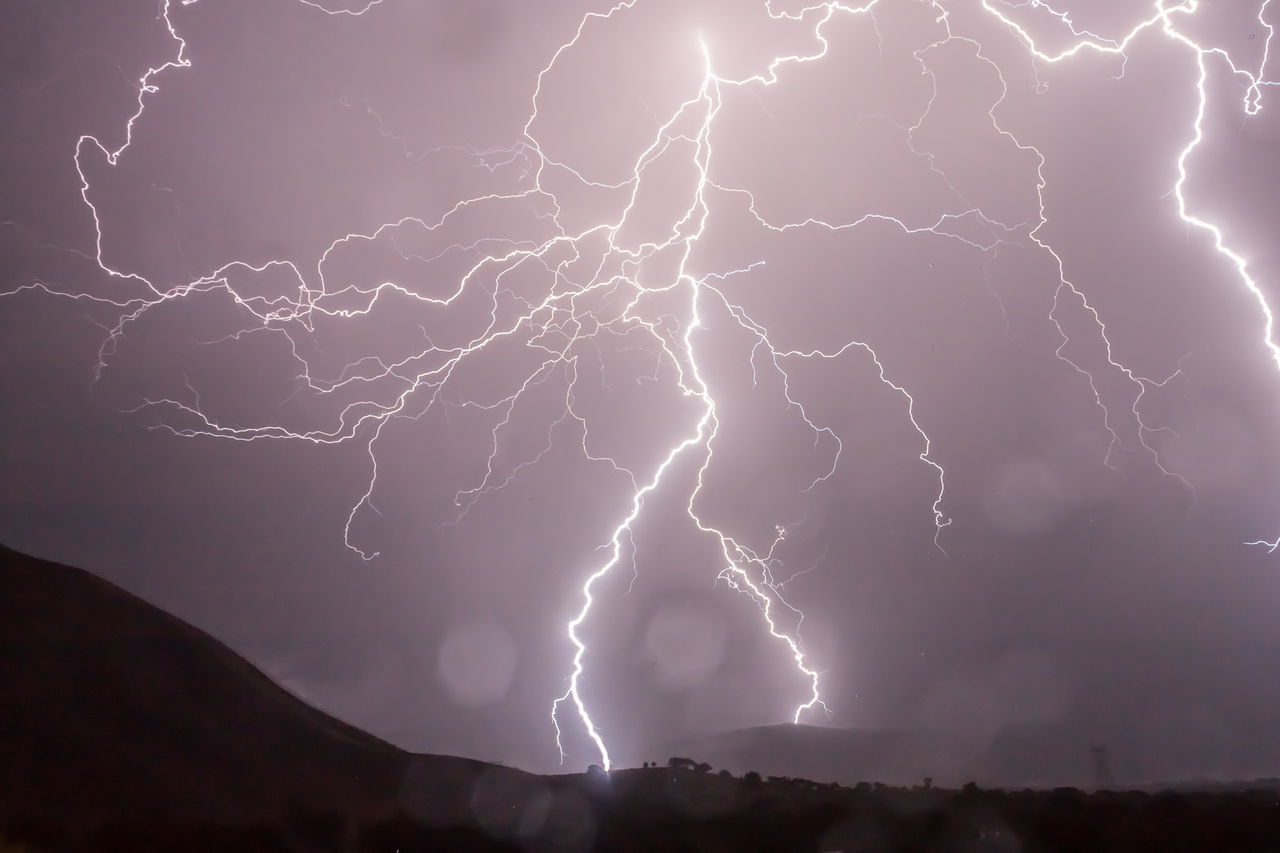 Lightning 399853 1920