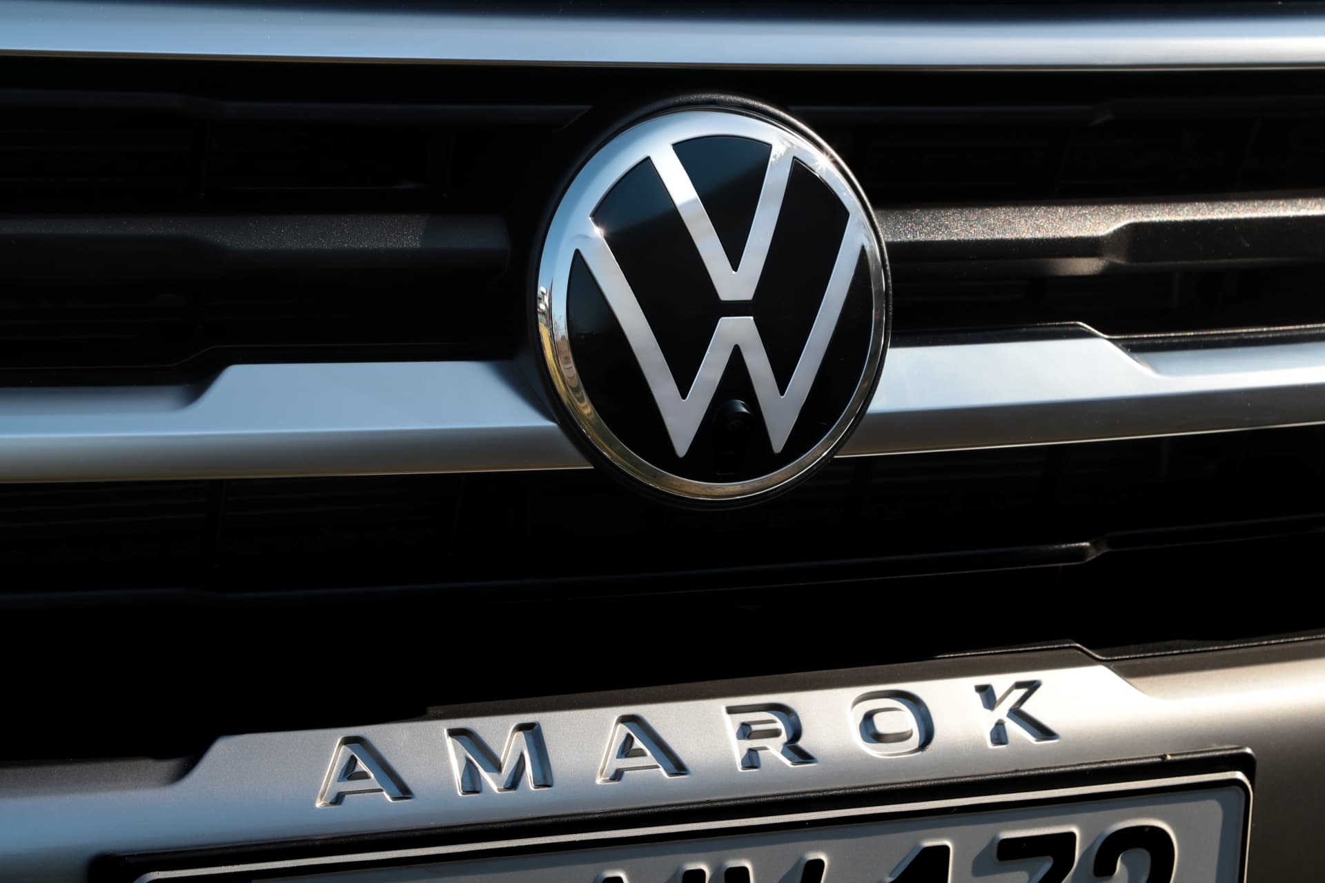 Ya es posible trabajar o divertirse con el nuevo Volkswagen Amarok en EspaÃ±a, aunque no es (nada) barato