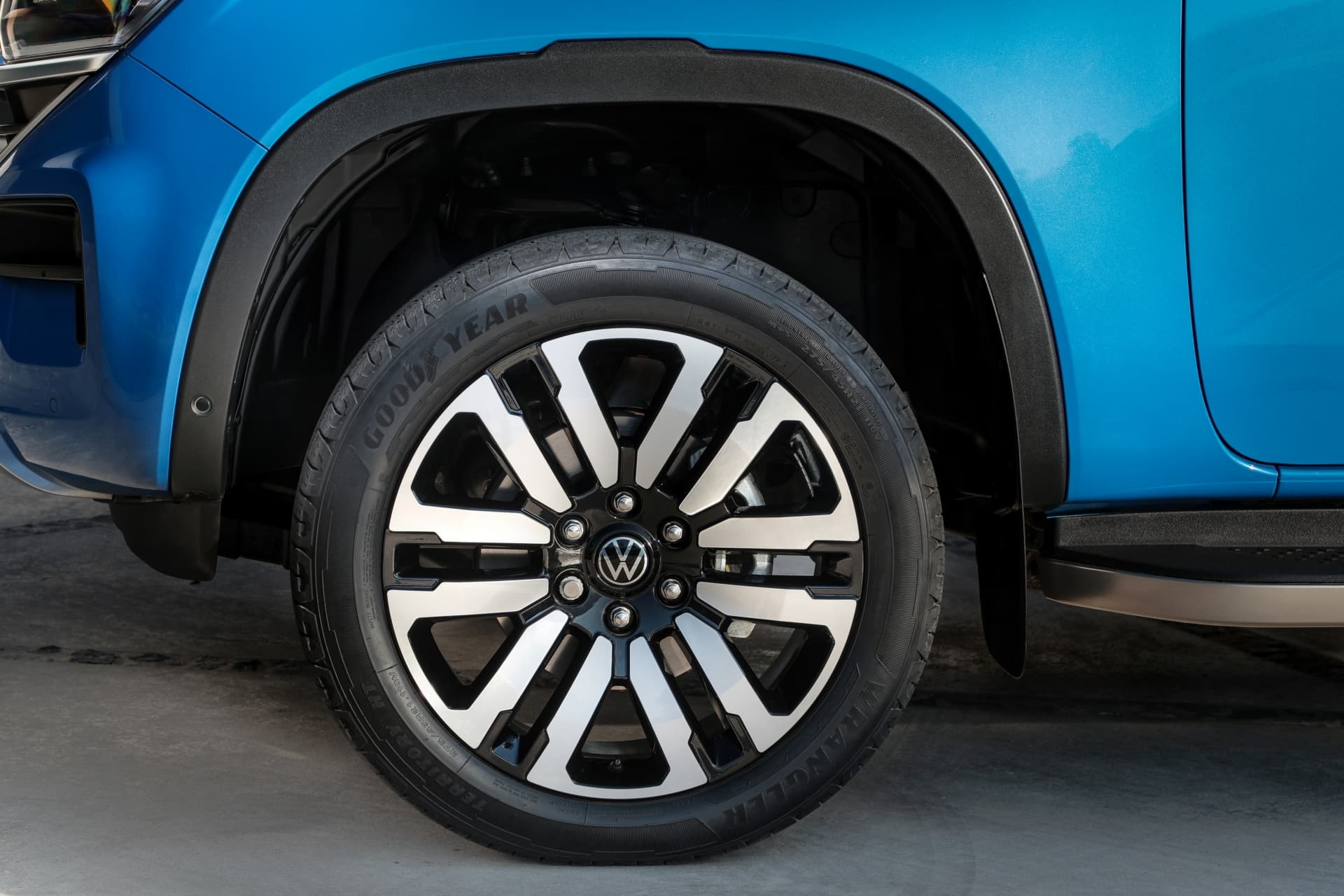 Volkswagen Amarok 2023 16