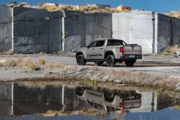 Volkswagen Amarok 2023 48