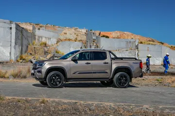 Volkswagen Amarok 2023 52