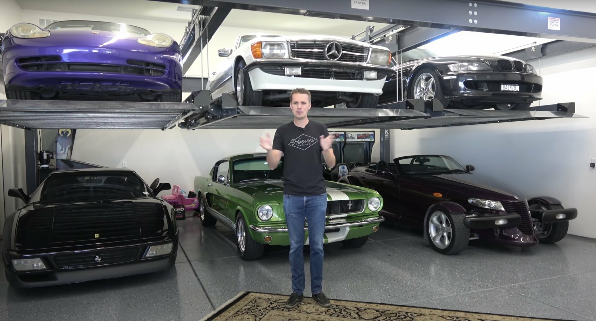 Así es la colección de coches más estúpida del mundo, según su propio dueño  (+vídeo)
