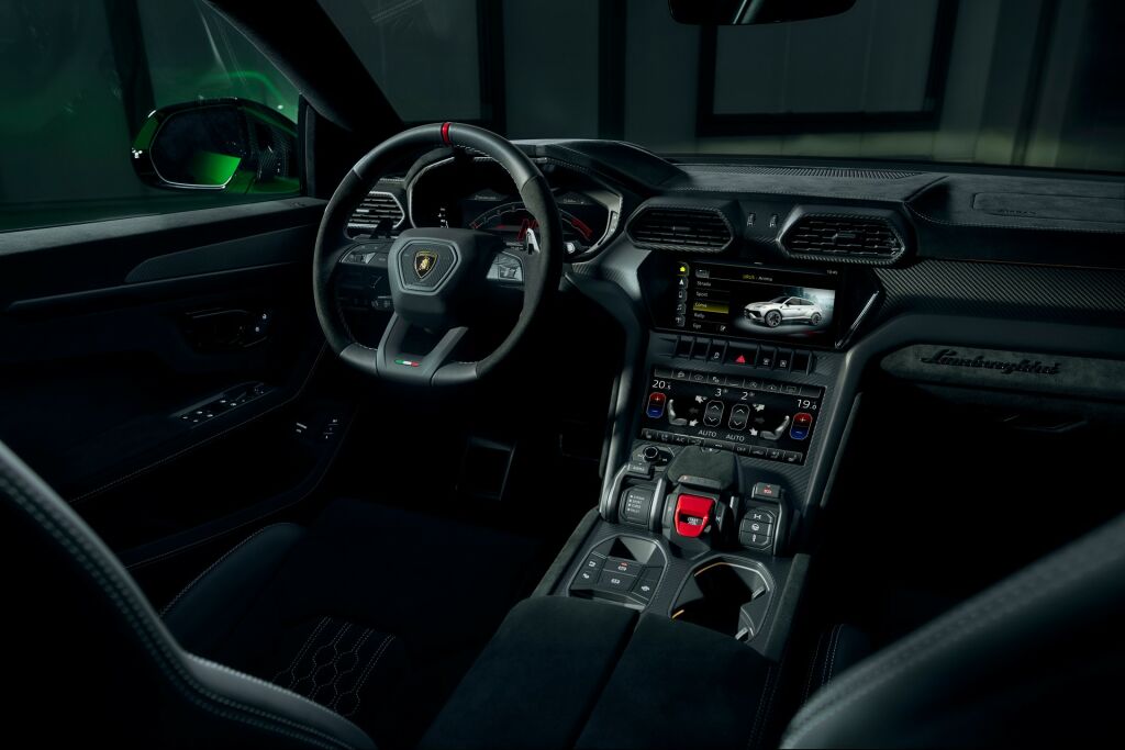 lamborghini-urus-performante-noresizing-08-63035cc06fc7f-1024x683.jpg