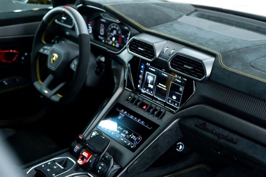 lamborghini-urus-performante-noresizing-14-63035cc9b127b-1024x683.jpg