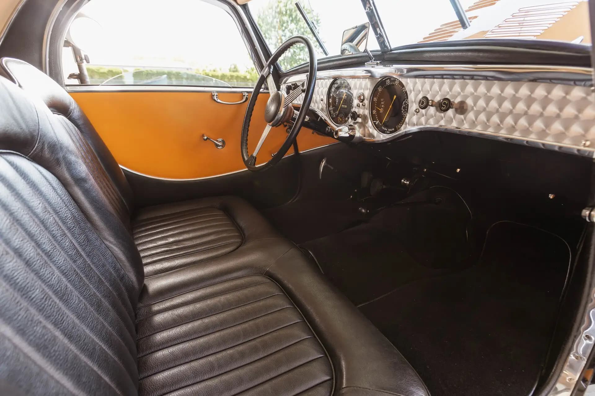 Peugeot 402 08