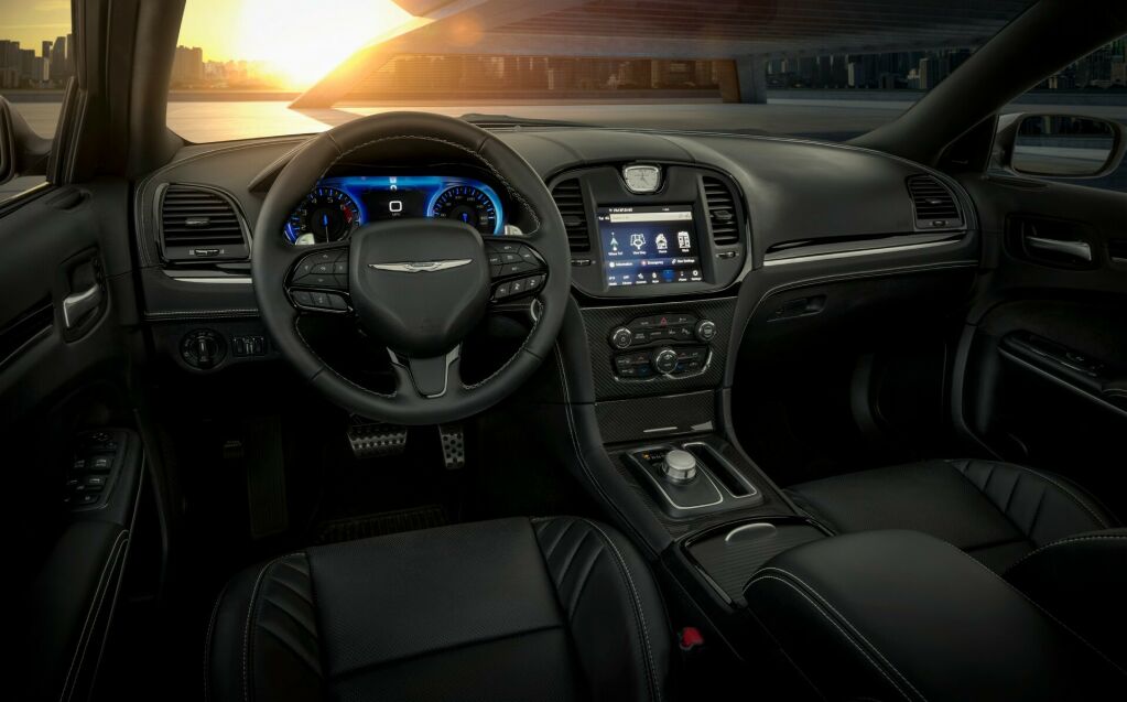 chrysler-300c-2023-14-6321c2b22b842-1024x637.jpg