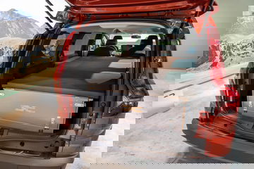 Dacia Brand Manifiesto 05