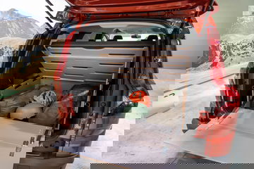 Dacia Brand Manifiesto 06