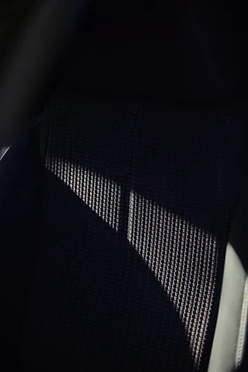 Tejido del asiento del DS 3 con costuras visibles que destacan su calidad.