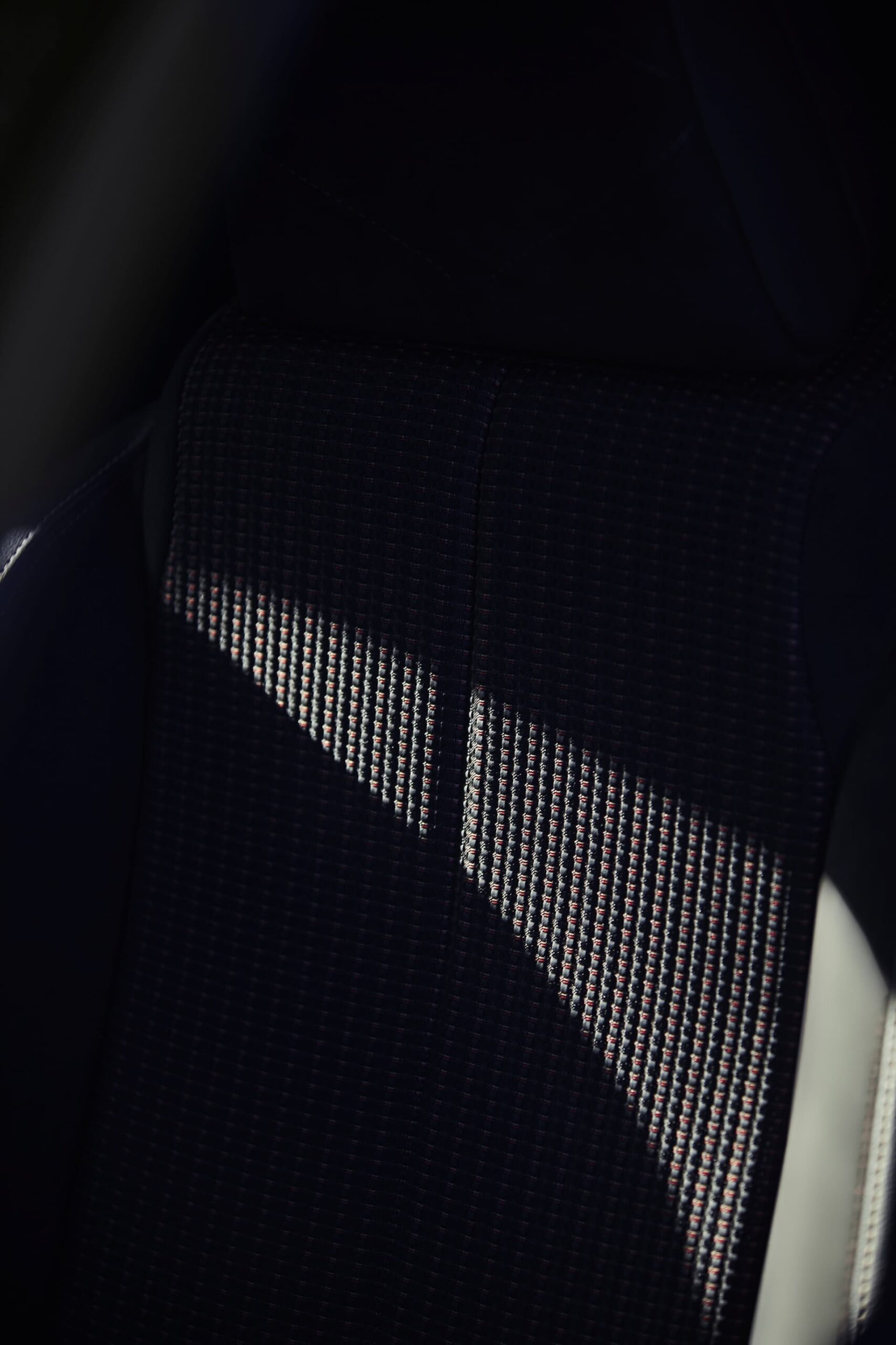 Tejido del asiento del DS 3 con costuras visibles que destacan su calidad.