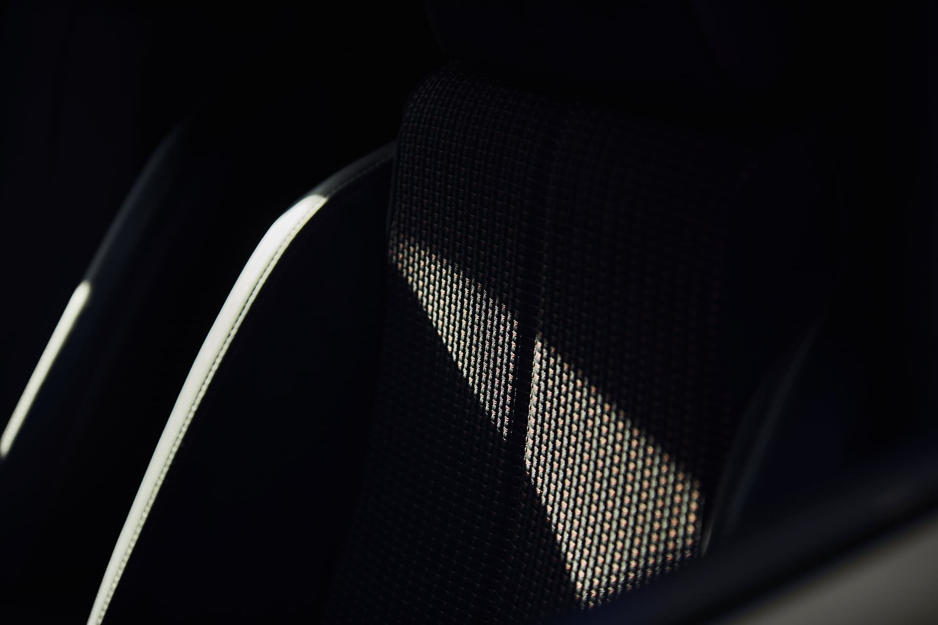 Vista cercana de la textura y material del asiento del DS 3.