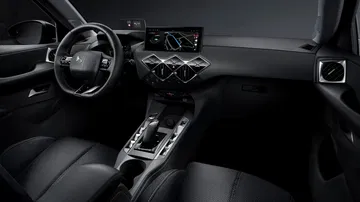 Vista del sistema de infotainment y consola central del DS 3.